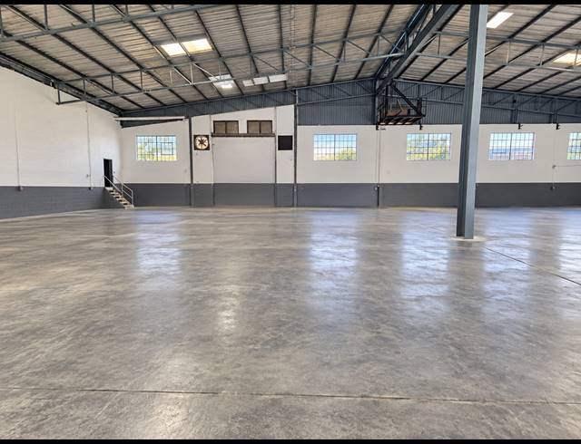7,559M² FACTORY TO LET IN ROBERTSHAM